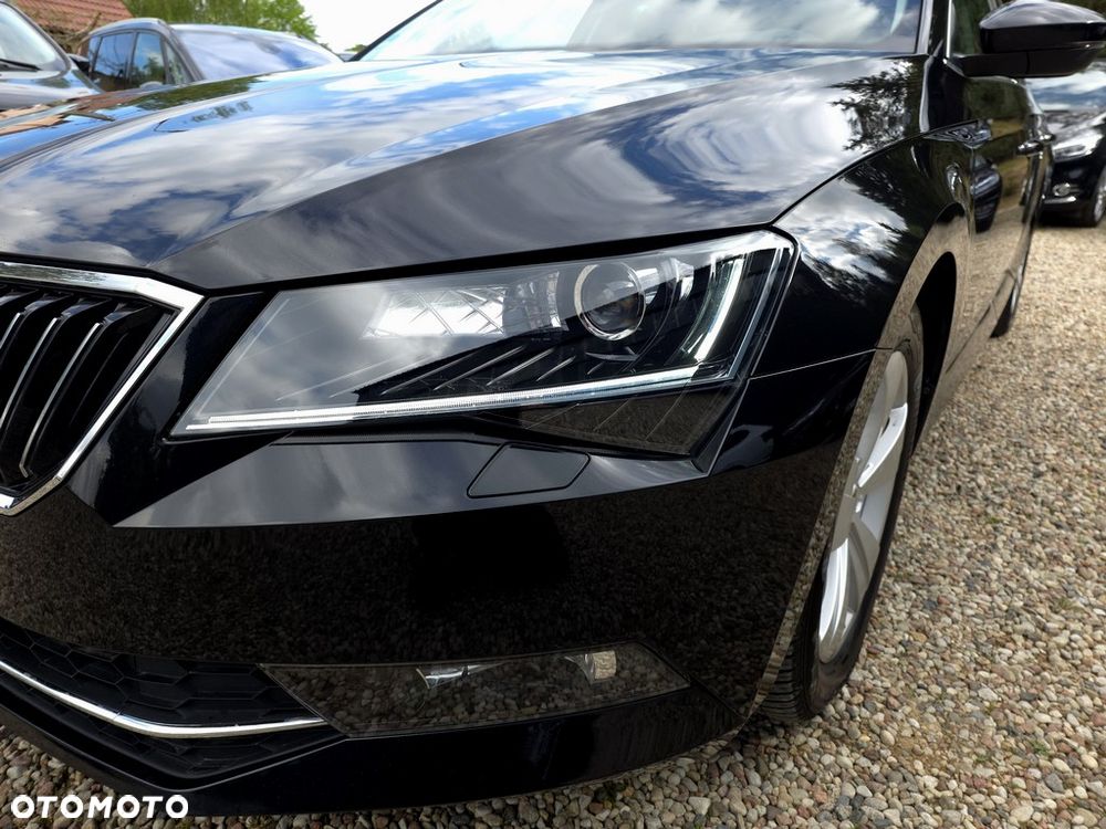 Skoda Superb 2.0 TDI Style DSG - 27