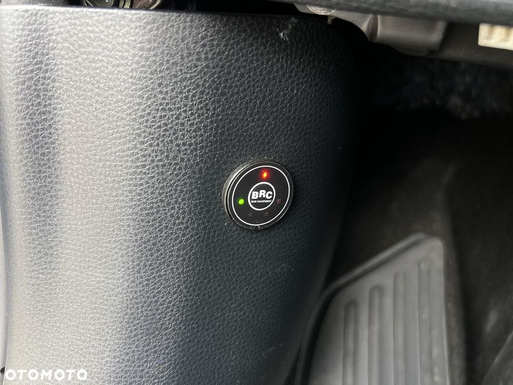 Toyota Corolla 1.8 Hybrid Comfort - 26