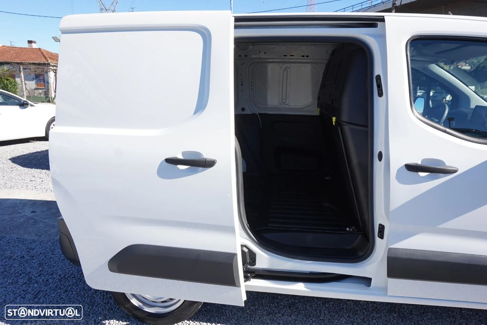 Opel Combo CDTI 102 Enjoy IVA dedutível - 9