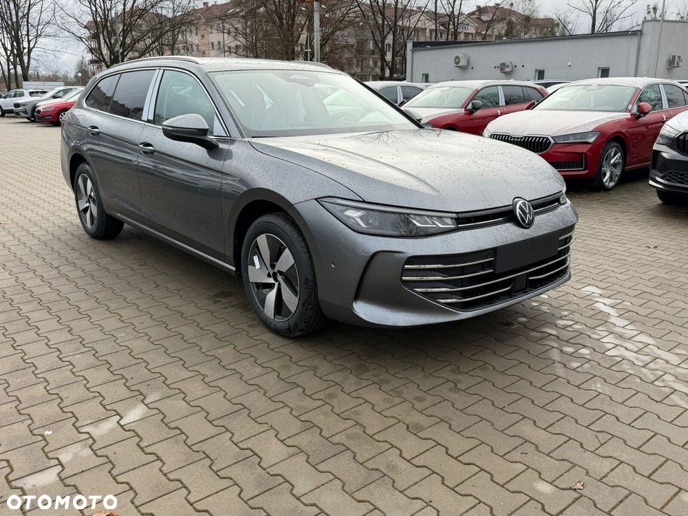 Volkswagen Passat - 2