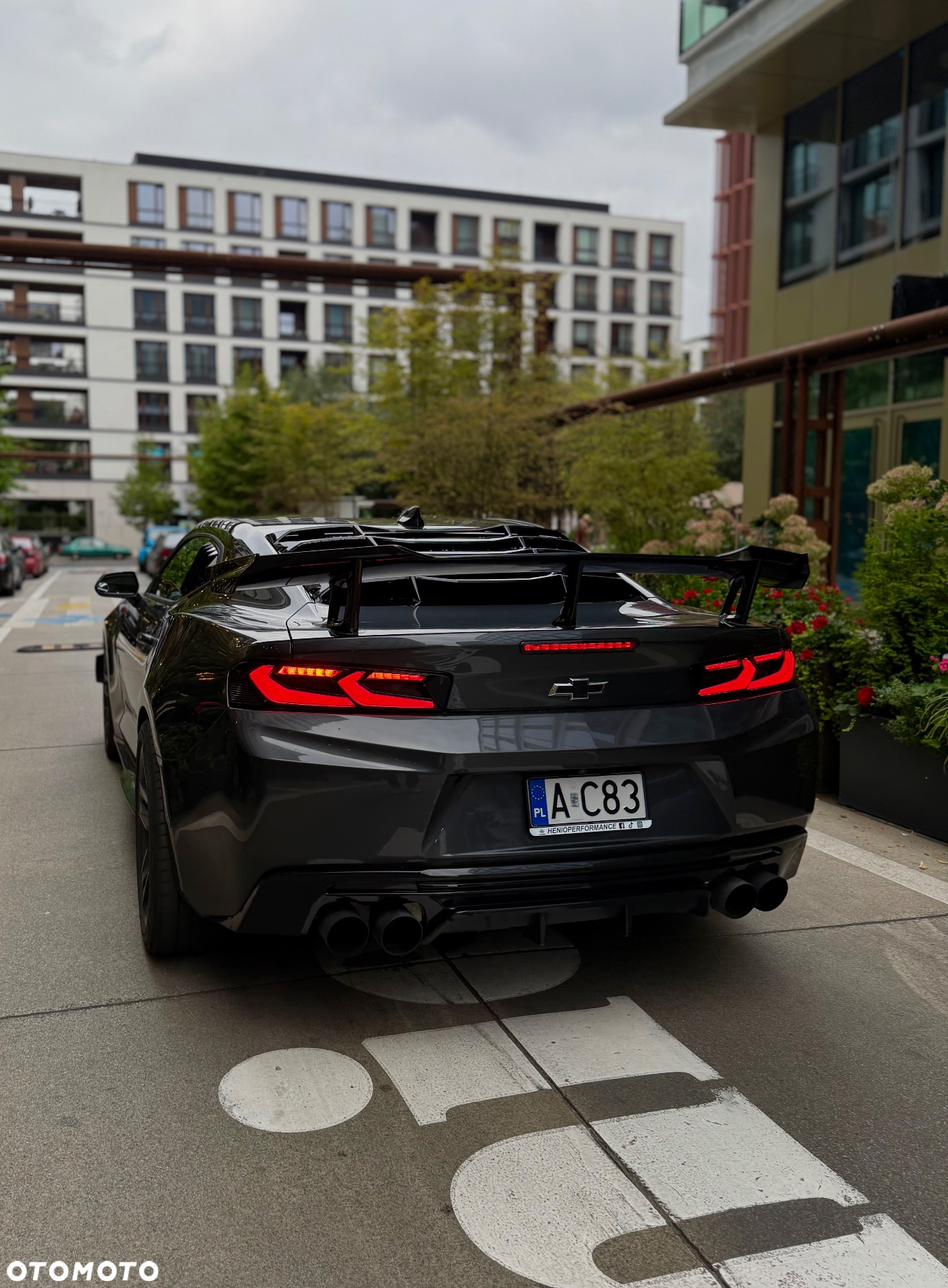 Chevrolet Camaro - 4