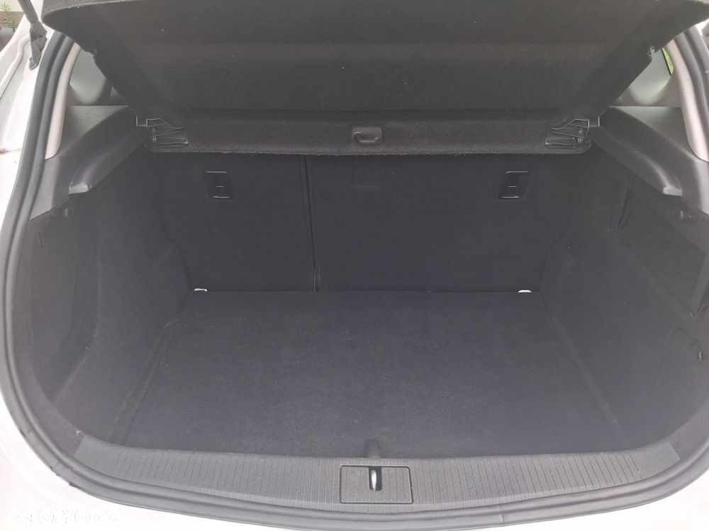 Opel Astra 1.6 Enjoy - 14