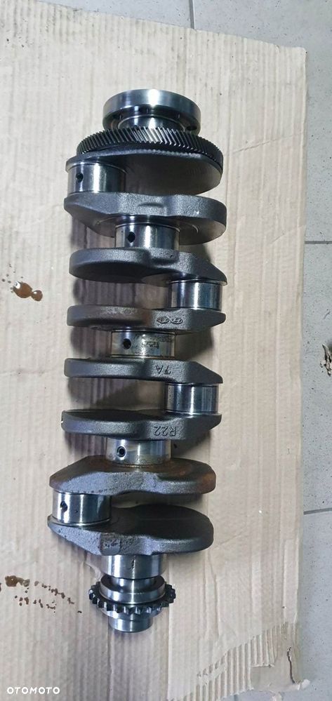 WAŁ KORBOWY PANEWKI KIA STINGER 2.2CRDI D4HC 147KW - 1