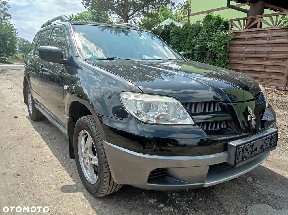 UWAGA ! AUTO W CAŁOŚCI 2006 MITSUBISHI OUTLANDER WERSJA SPECIAL 2,0 16V 140PS BENZYNA KLIMA ALU I WLAS DE - 1