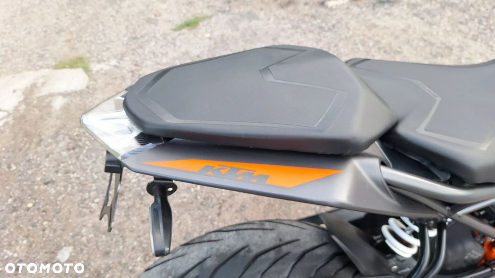 KTM Duke 125 - 12