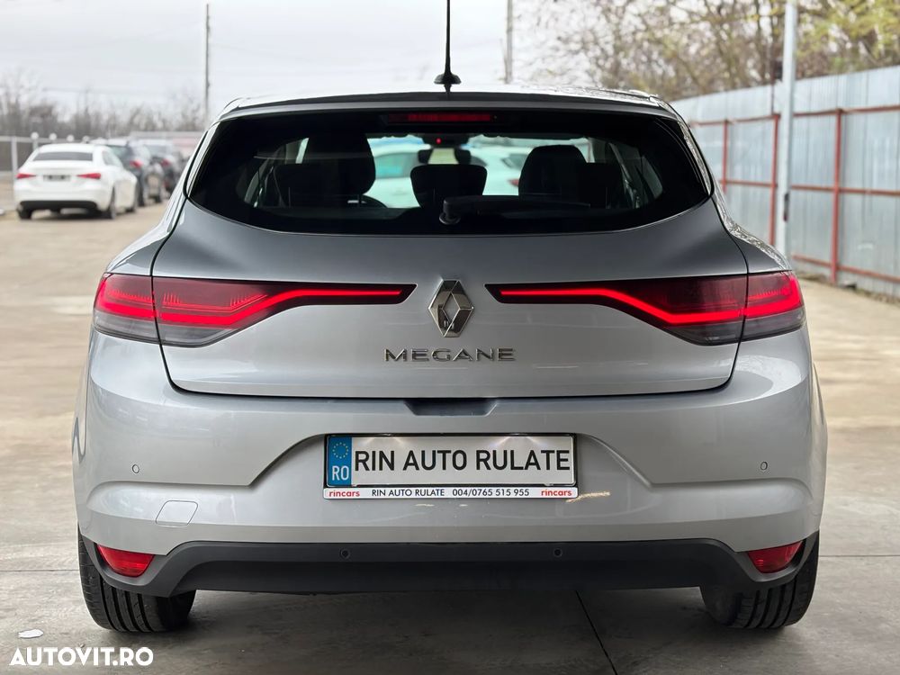 Renault Megane BLUE dCi 115 Equilibre - 8