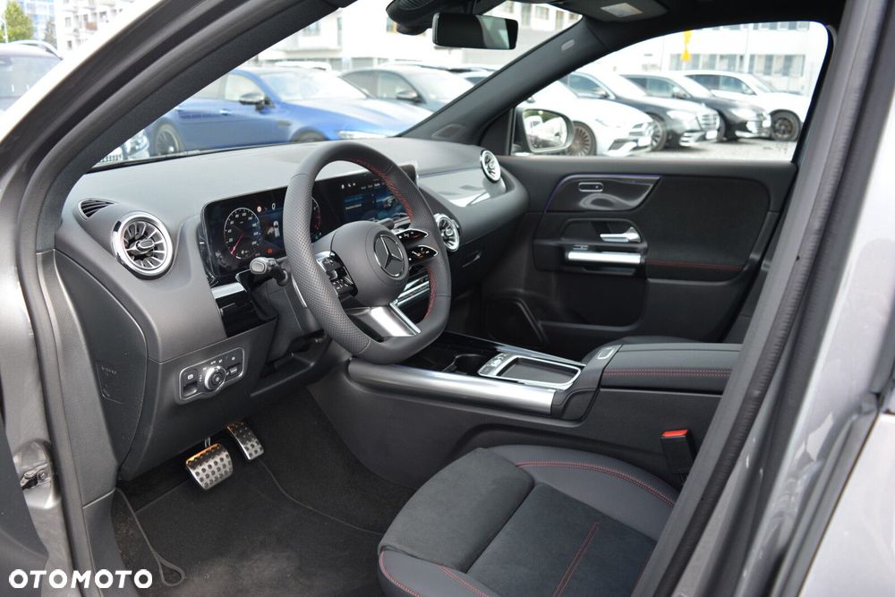 Mercedes-Benz GLA 200 AMG Line - 15