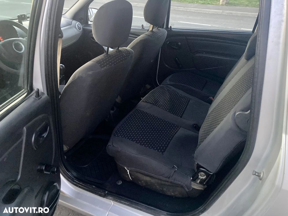 Dacia Logan 1.5 dCi Preference - 8