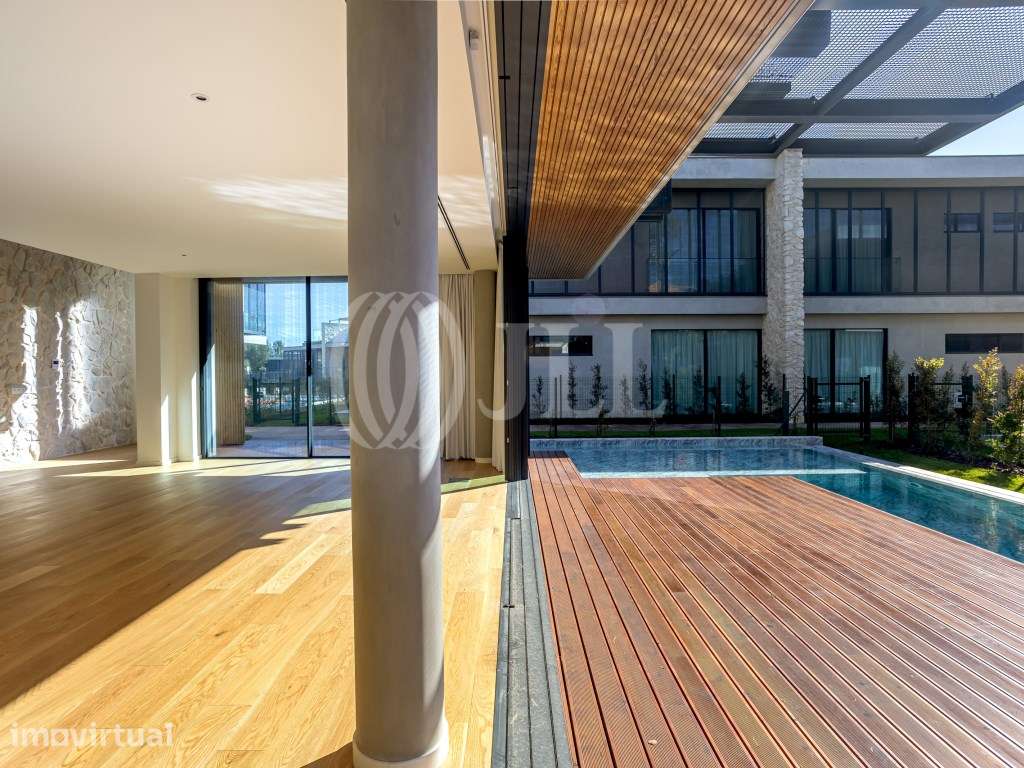 Moradia T4+1 com piscina, jardim, condomínio em Cascais - Grande imagem: 4/37