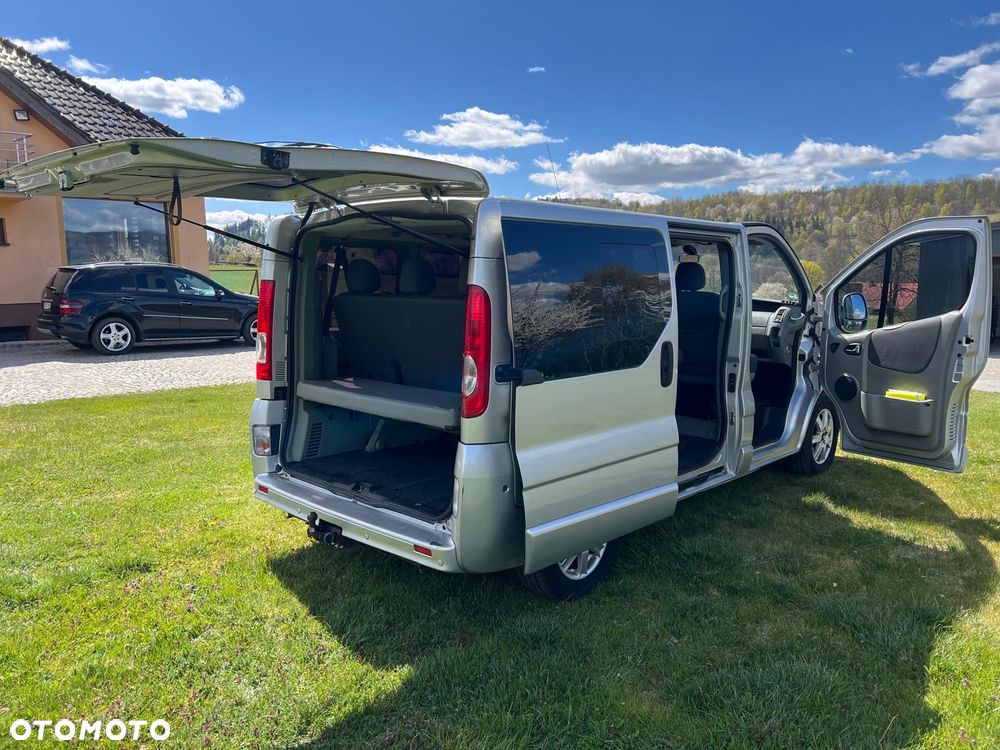 Opel Vivaro - 17