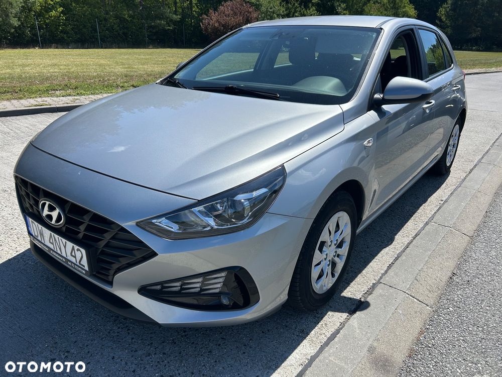 Hyundai i30 1.5 DPI Classic + - 13