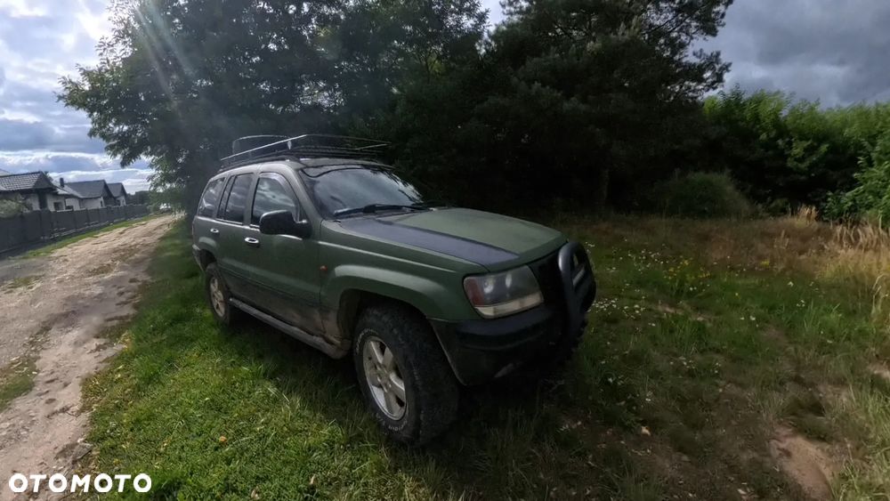 Jeep Grand Cherokee - 1