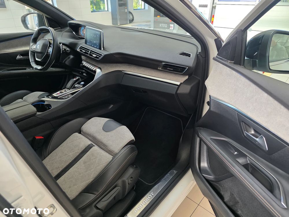 Peugeot 3008 1.6 PureTech Hybrid4 PHEV GT S&S EAT8 - 21