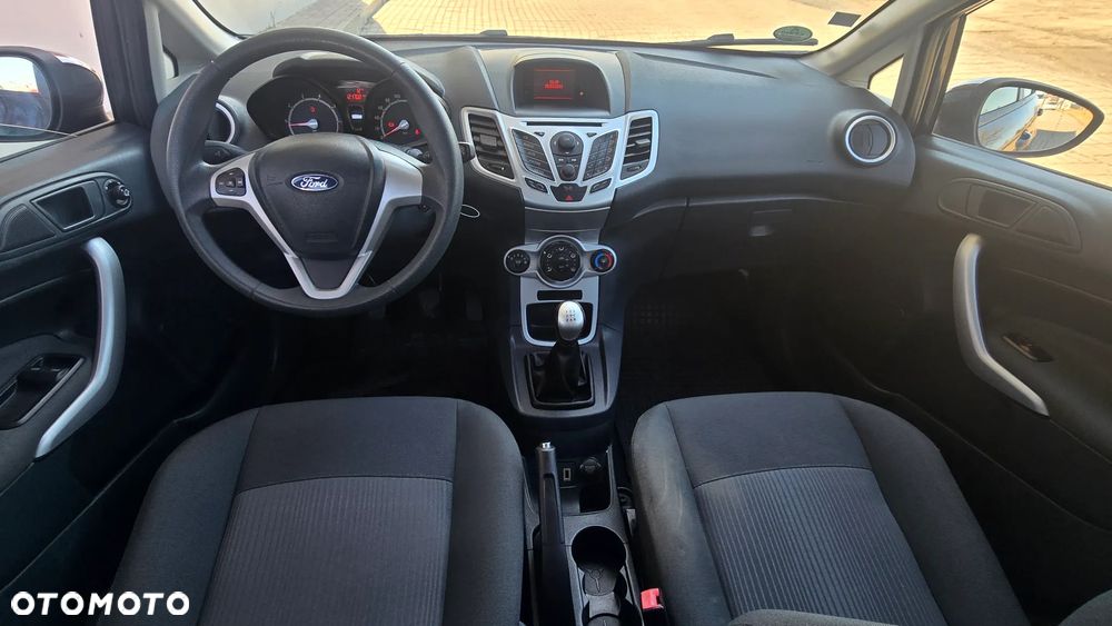 Ford Fiesta 1.25 SYNC Edition - 16