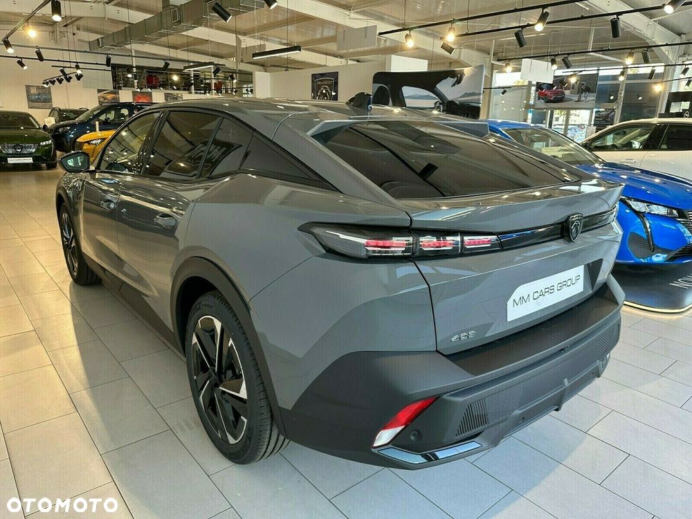 Peugeot 408 - 6