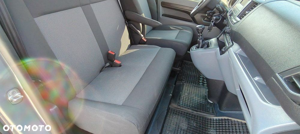 Opel Vivaro Lang - 11