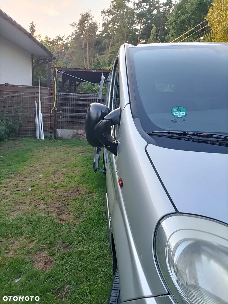 Opel Vivaro - 12