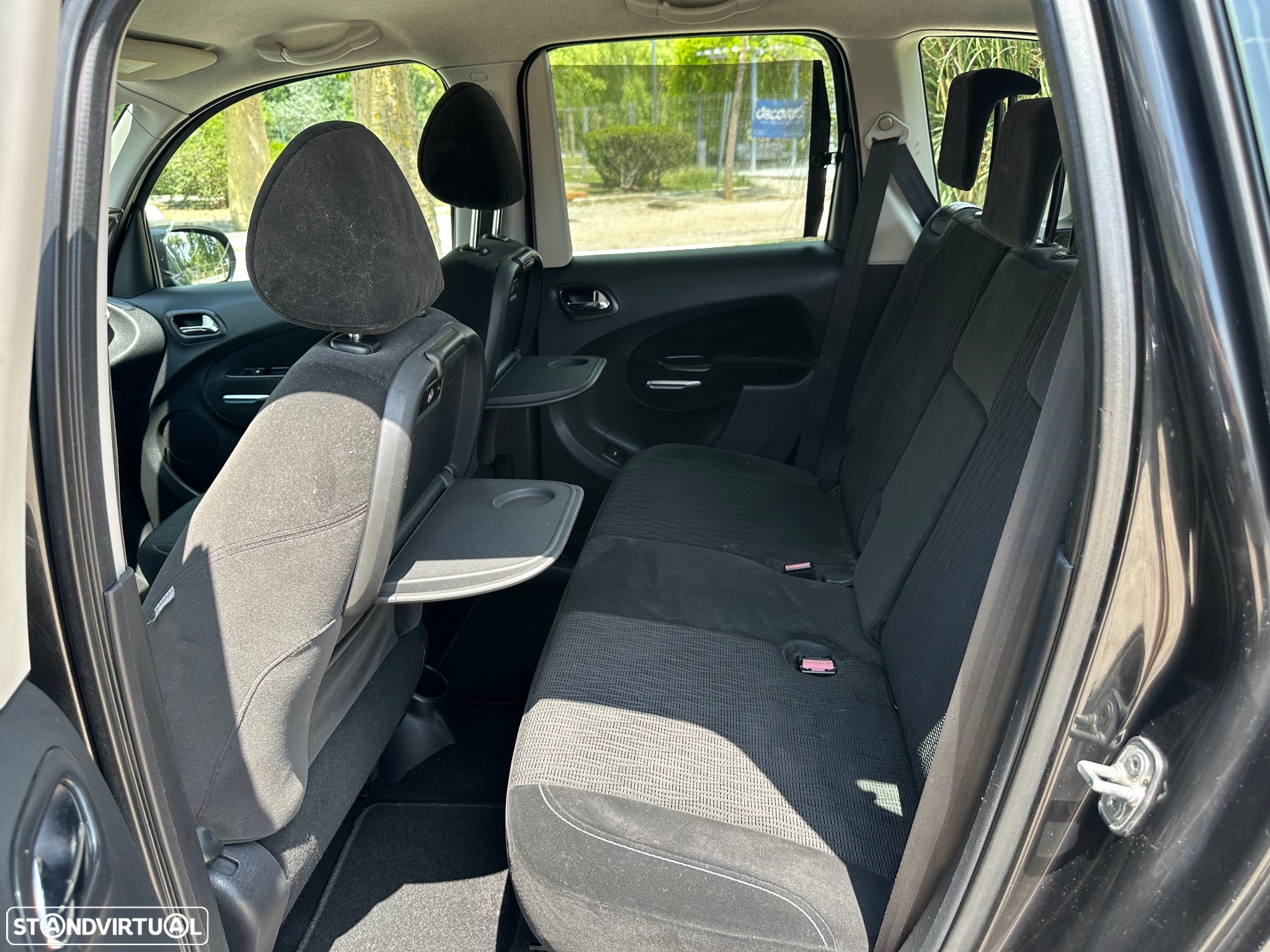 Citroën C3 Picasso 1.6 HDi Exclusive Airdream - 16