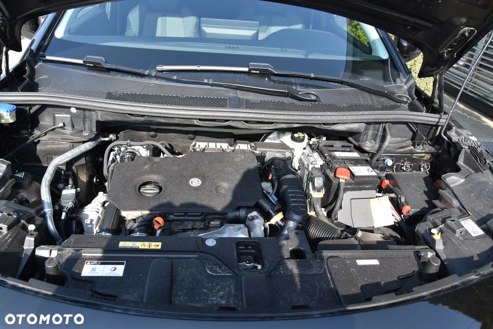 Peugeot 3008 BlueHDi 130 Stop & Start EAT8 Allure Pack - 26