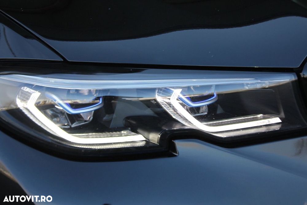 BMW Seria 3 330e xDrive AT PHEV - 26