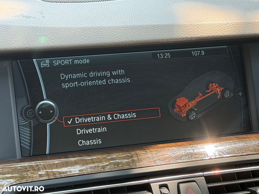 BMW Seria 5 520d Aut. - 37