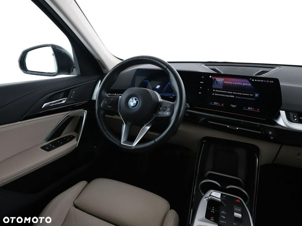 BMW iX1 xDrive30 xLine - 18