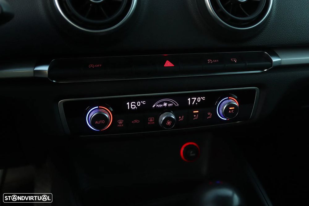 Audi A3 Sportback 1.6 TDI Advance S tronic - 38