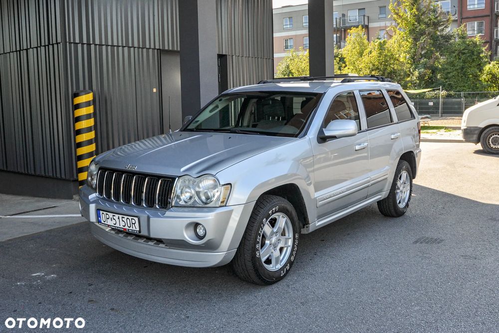 Jeep Grand Cherokee - 1