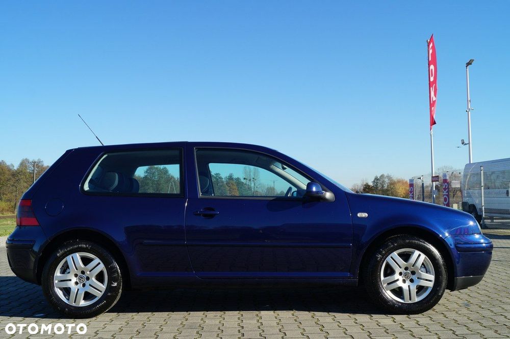 Volkswagen Golf - 8