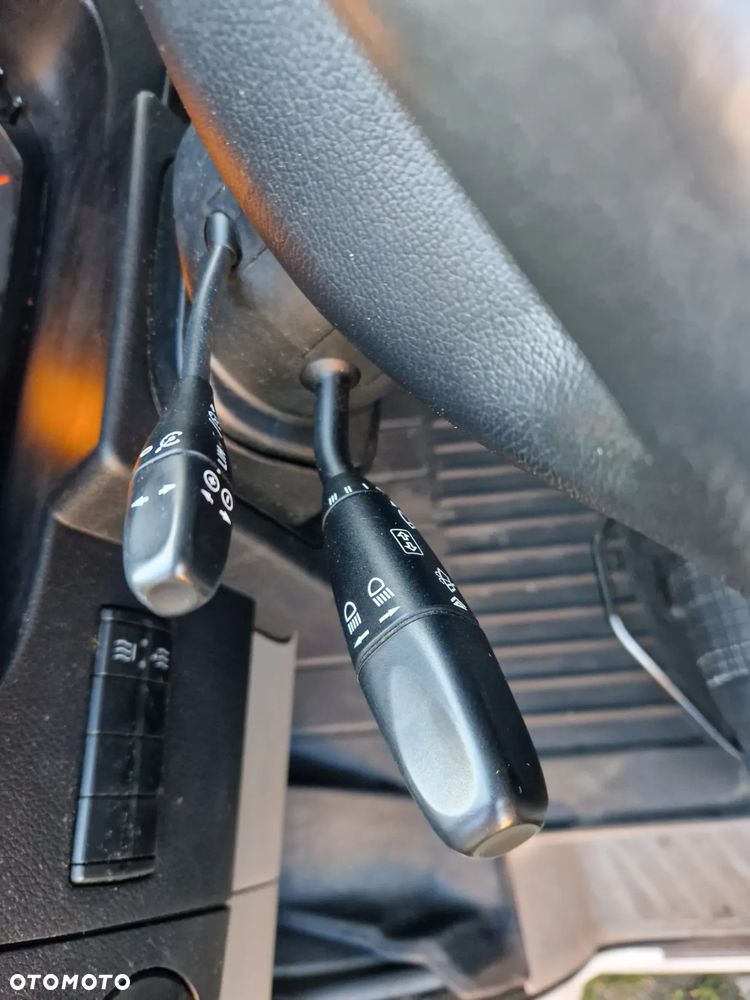 Mercedes-Benz Sprinter - 10