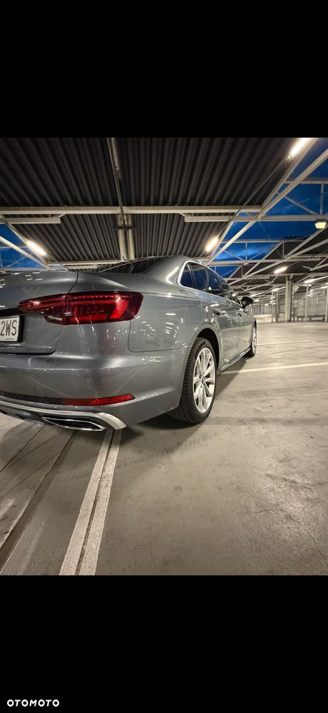 Audi A4 Limousine - 10