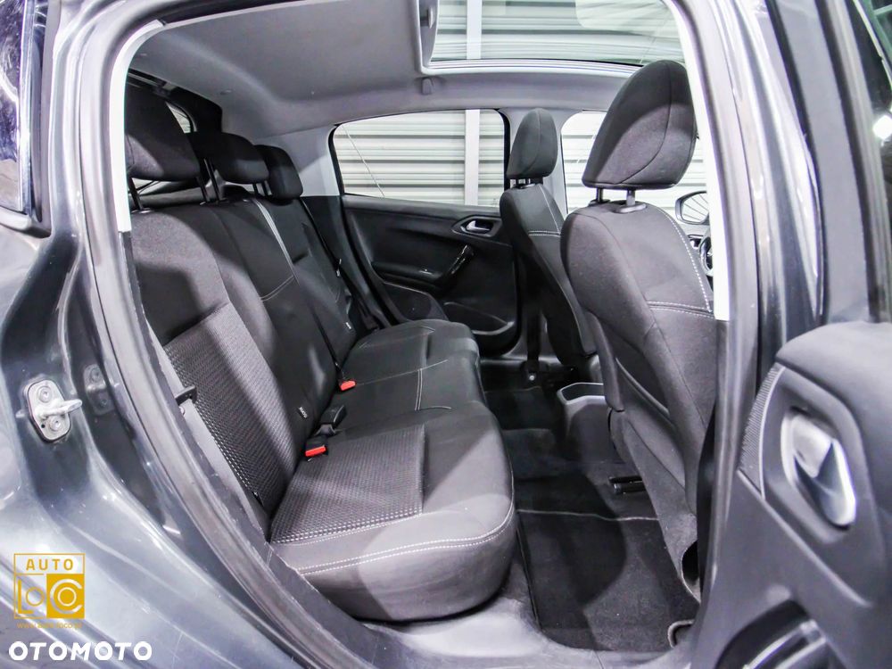 Peugeot 208 Blue-HDi 100 Stop&Start Allure - 11