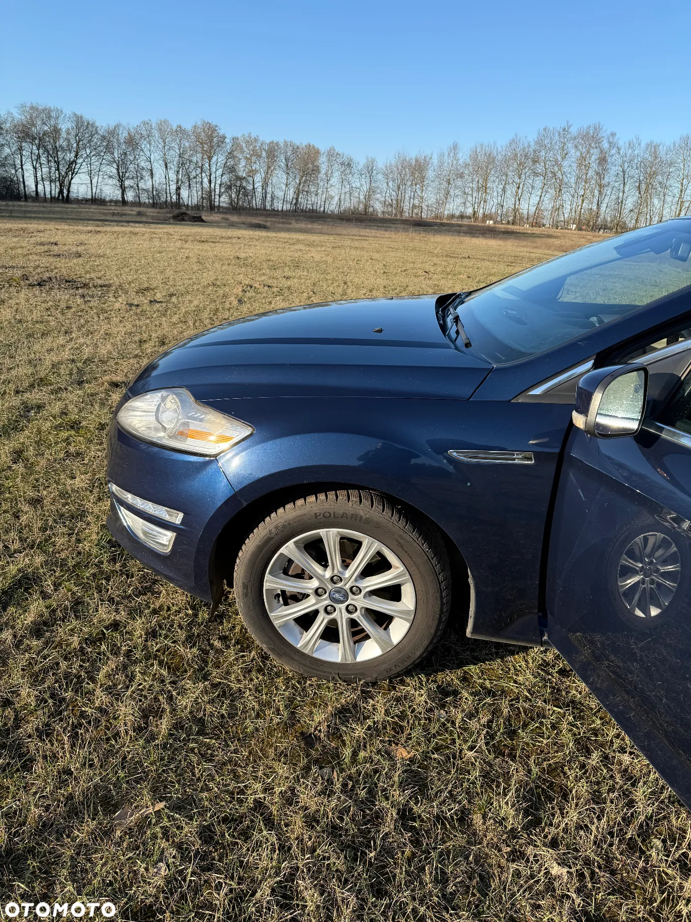 Ford Mondeo 2.0 T Ghia - 12