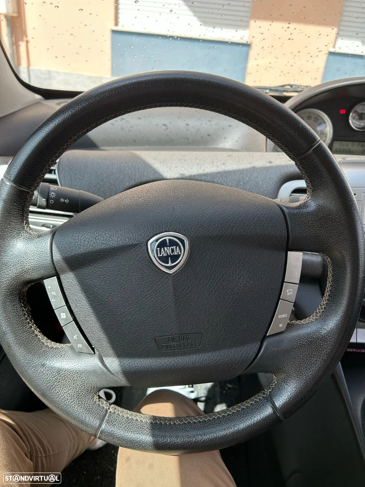 Lancia Ypsilon 1.2 Argento 5 - 7