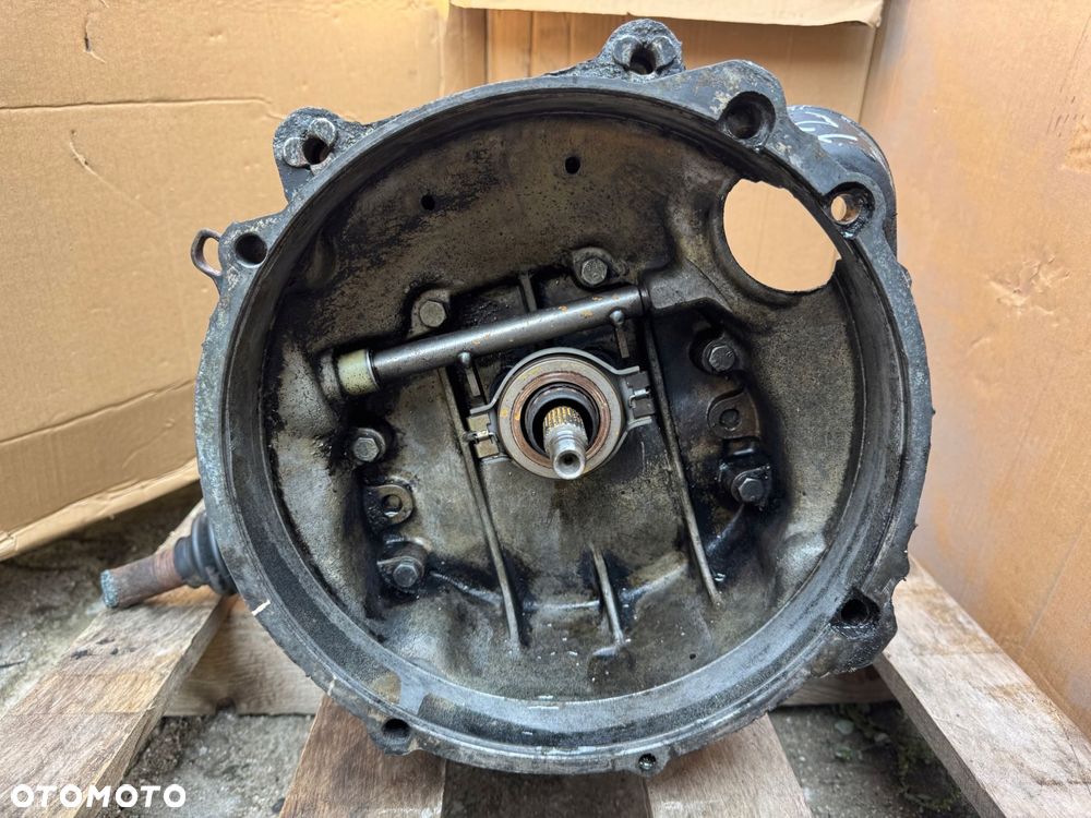 skrzynia biegów vw t2 1.6 cu cg transporter oryginał kompletna t3 - 2