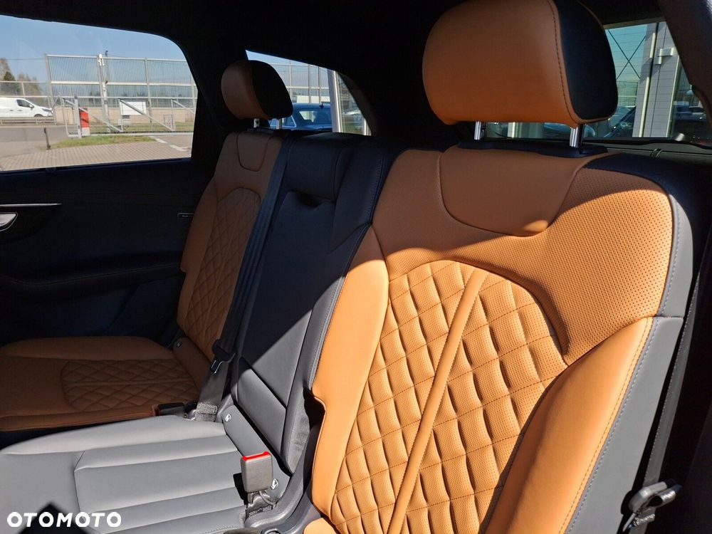 Audi Q7 - 21