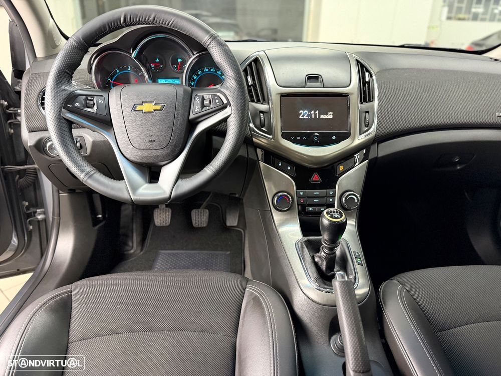 Chevrolet Cruze SW 1.7 VCDi LTZ - 16