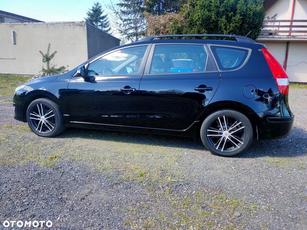 Hyundai i30 1.4 Base + World Cup - 8