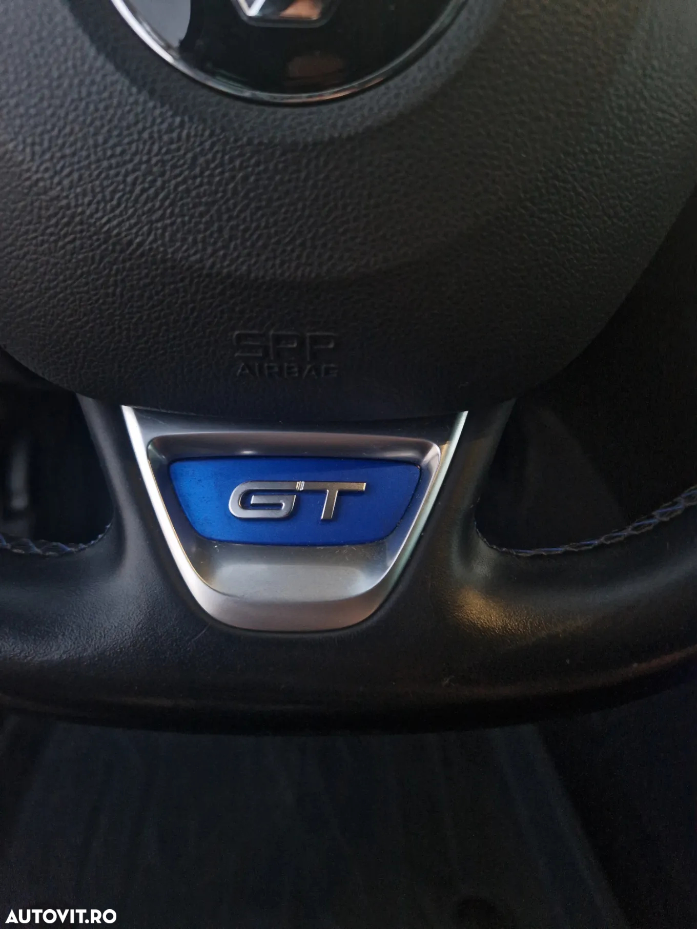 Renault Megane ENERGY TCe EDC GT - 24