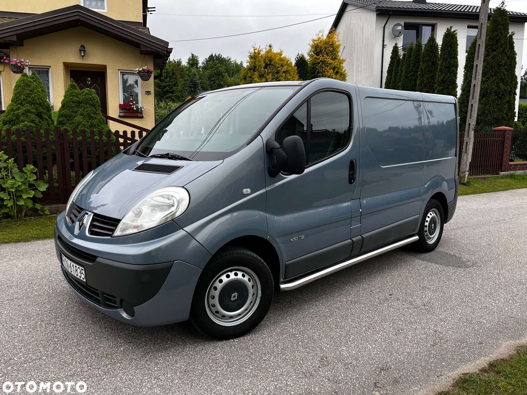 Renault TRAFIC - 1