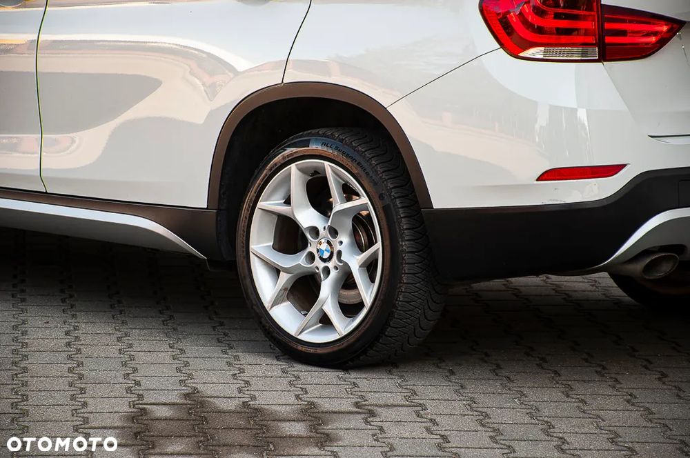 BMW X1 xDrive18d xLine - 25