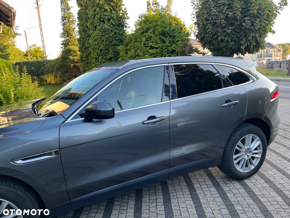 Jaguar F-Pace - 24