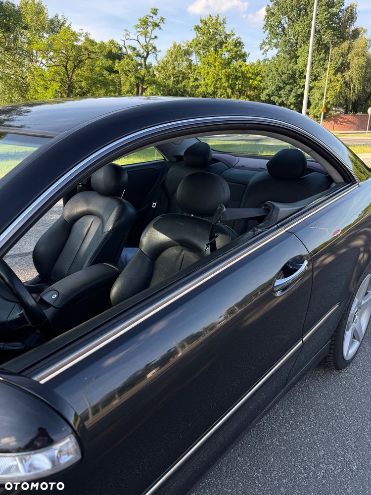 Mercedes-Benz CLK - 12