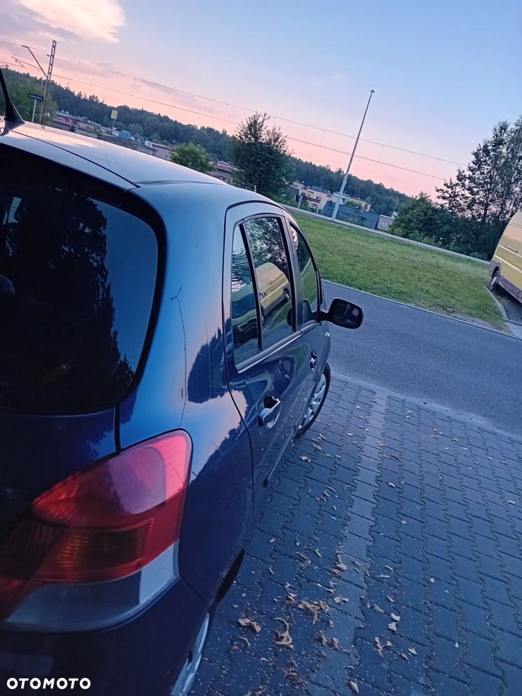 Toyota Yaris 1.33 VVT-i Sol - 7