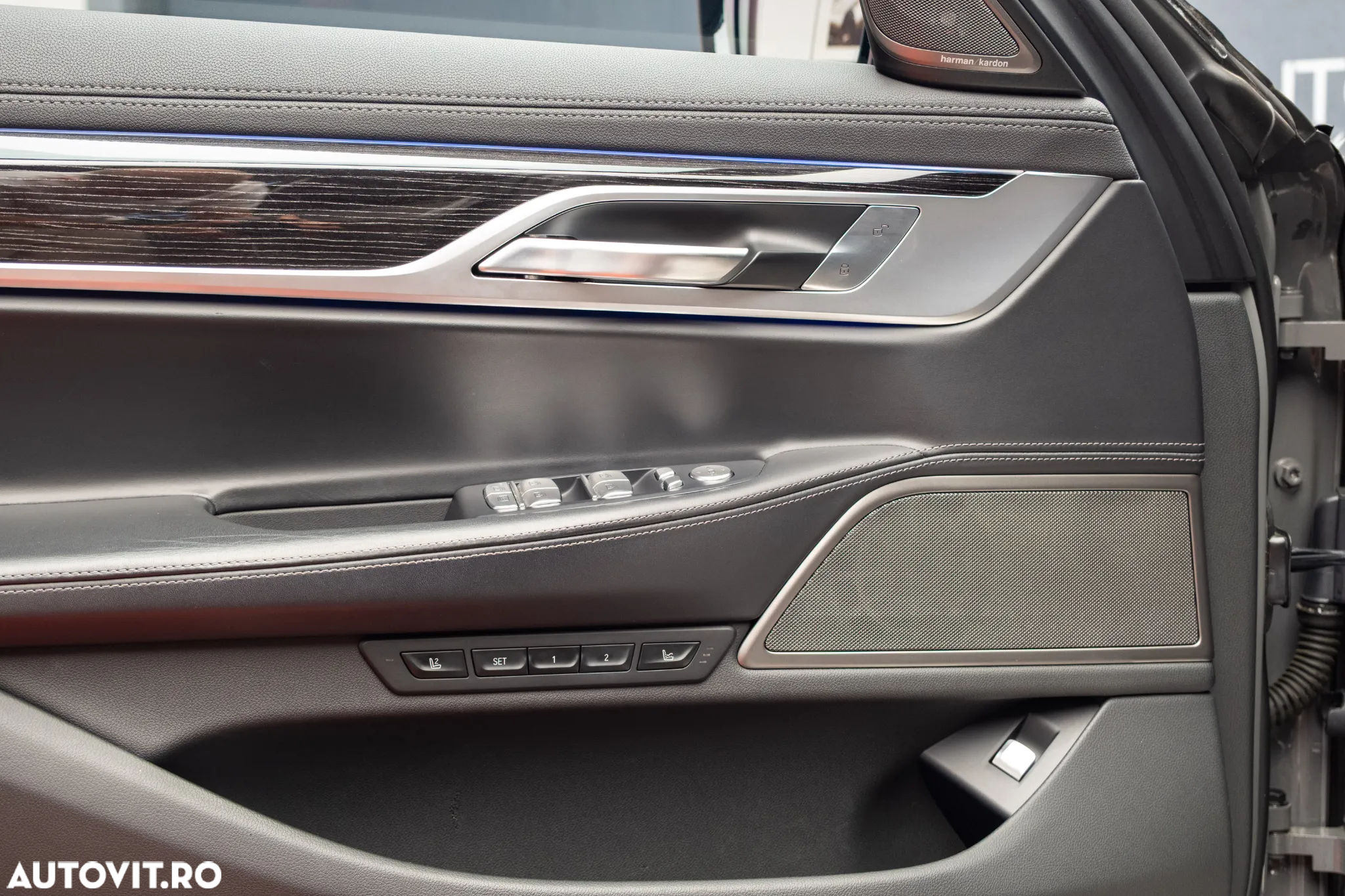 BMW Seria 7 745e - 20