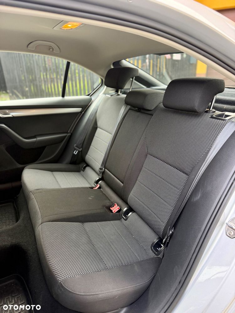 Skoda Octavia 1.8 TSI 4x4 Style DSG - 9