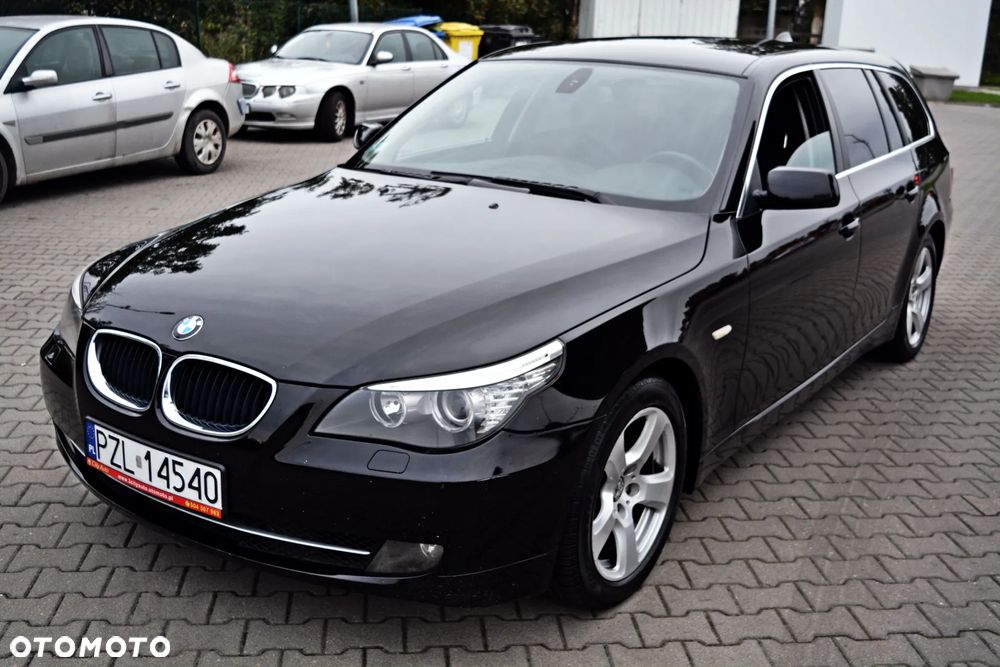BMW Seria 5 520d Touring - 1
