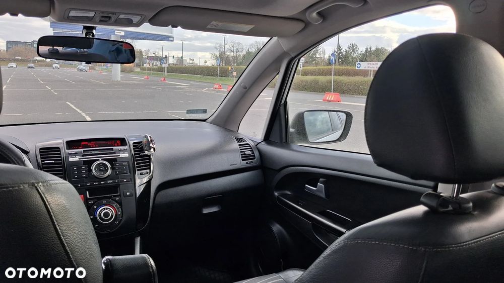 Kia Venga 1.4 CRDi L - 14