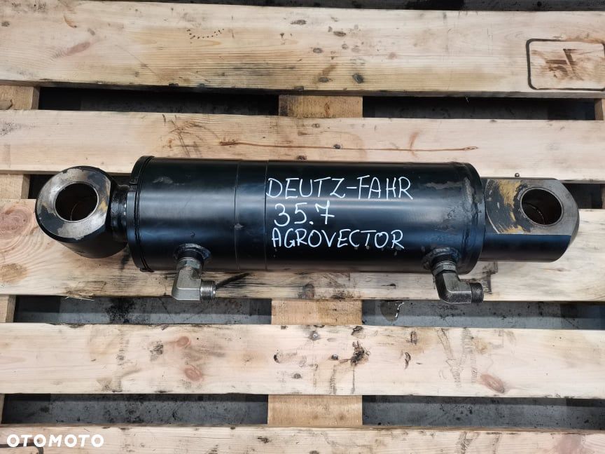 Siłownik kompensacyjny Deutz-fahr Agrovector - 2