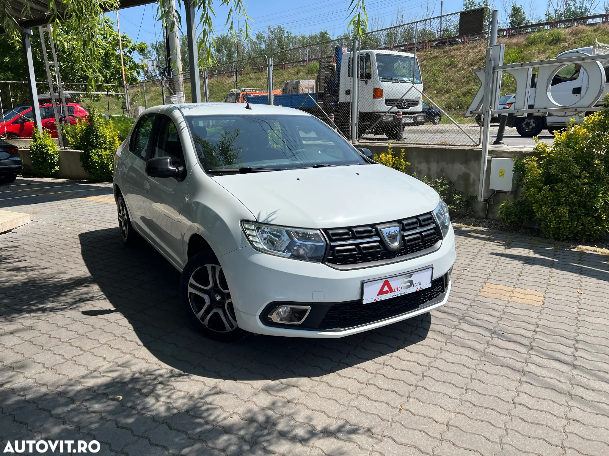 Dacia Logan 1.5 Blue dCi Prestige - 3